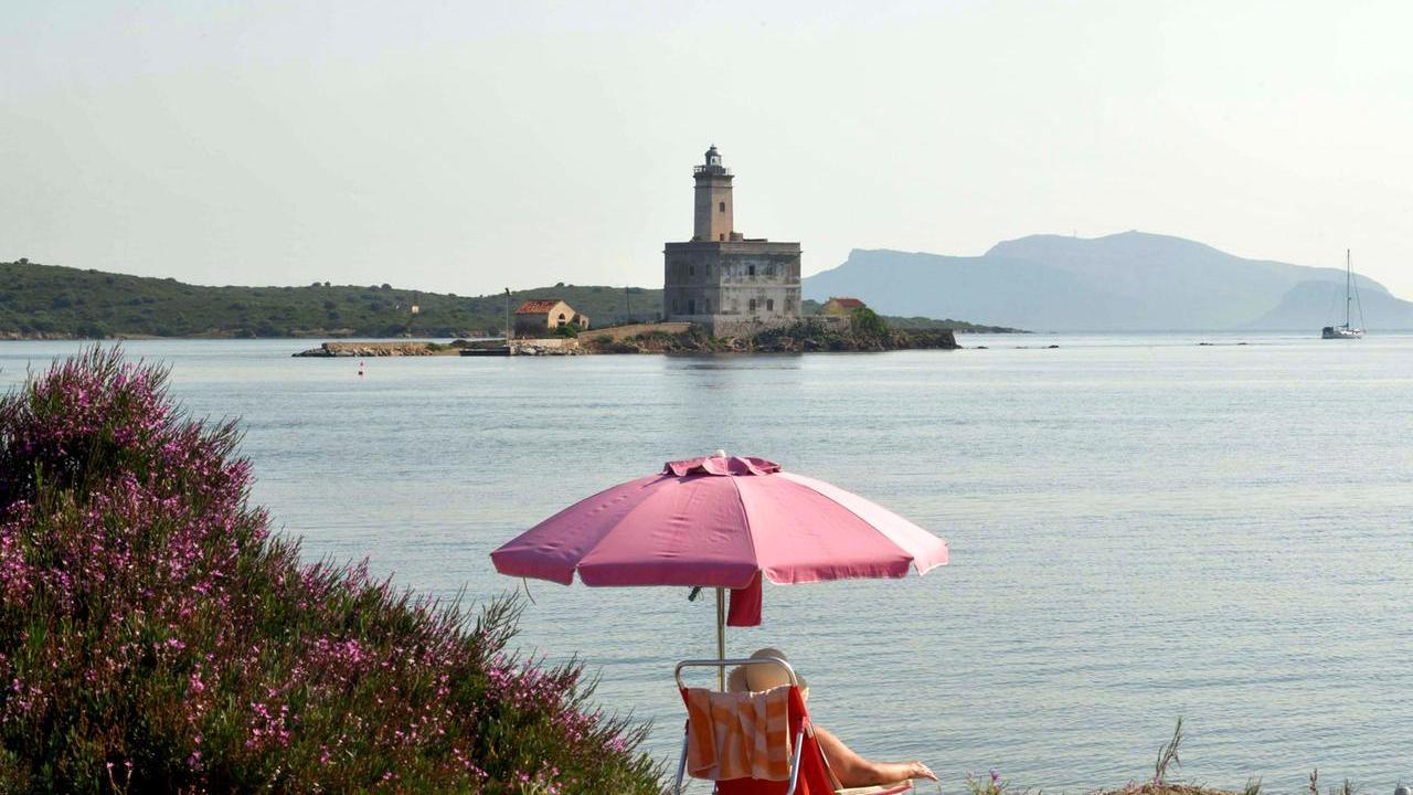 Il faro di Isola Bocca in una foto di Vanna Sanna