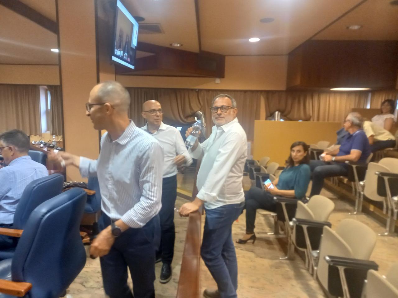 
	Il sindaco tenta di convincere il capogruppo di Forza Italia, Luigi Mureddu

