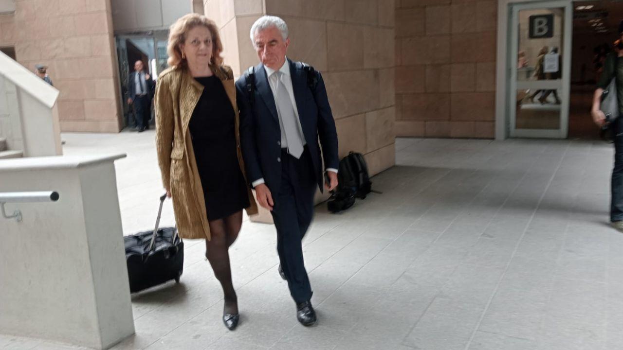 Moretti con la legale Ambra Giovene