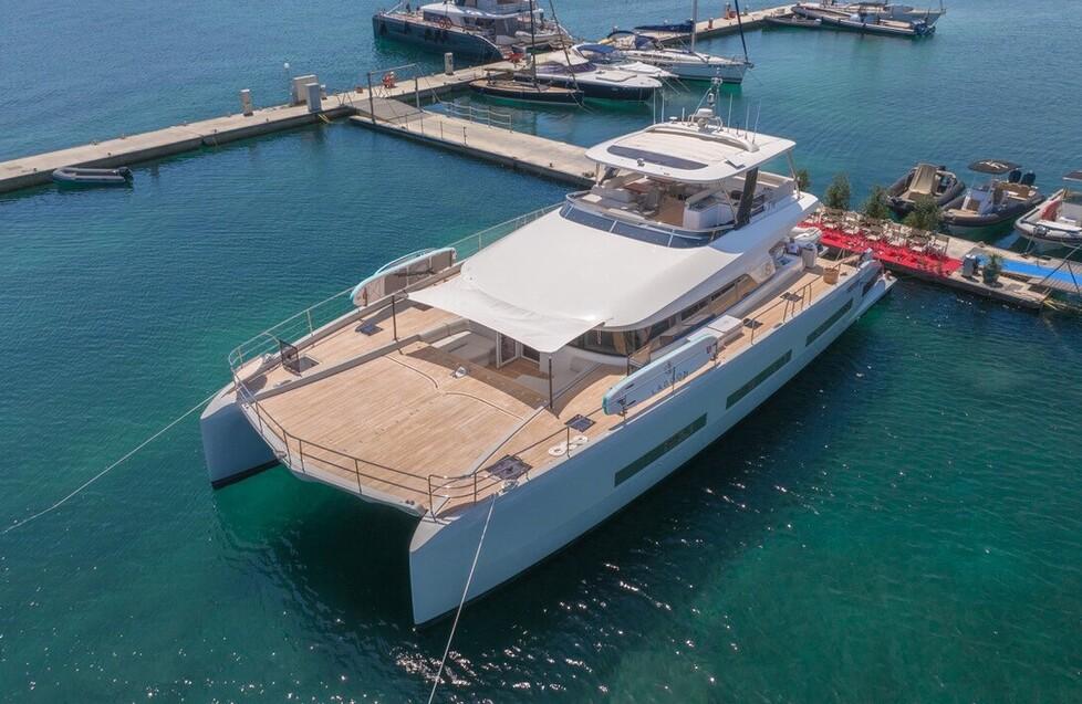 Da Nss Yachting di Pontedera arriva il catamarano a motore di oltre 23 metri