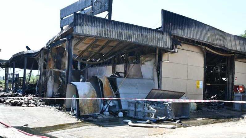 Altopascio, il titolare dell'oleificio a fuoco: «Andiamo avanti»