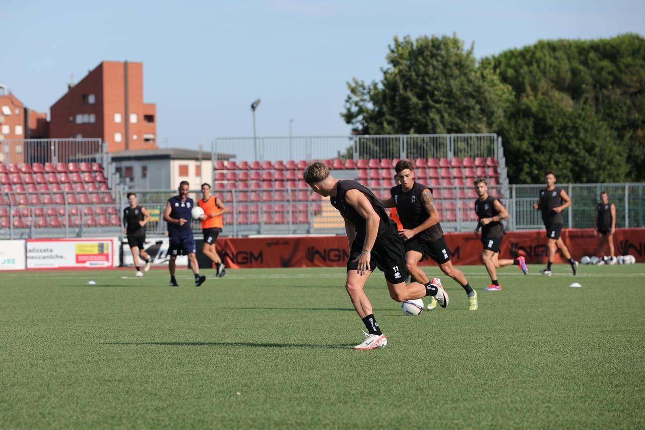 
	Un allenamento dei granata (foto Franco Silvi)


