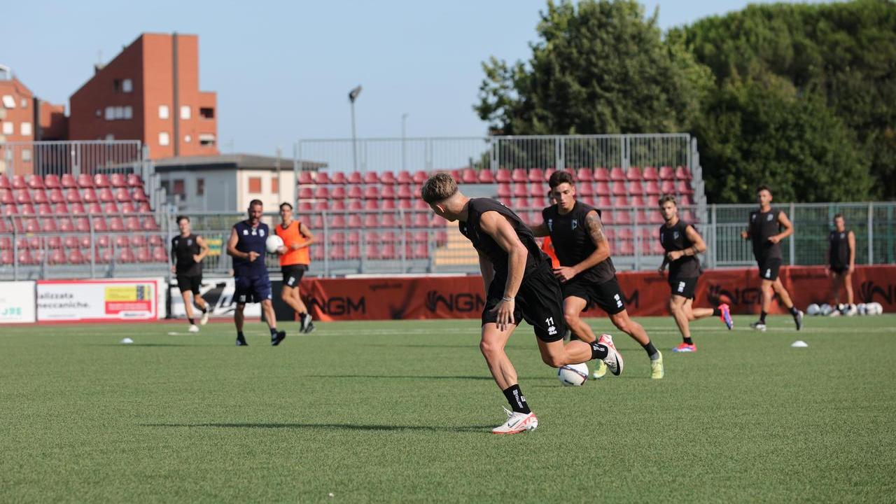 Un allenamento dei granata (foto Franco Silvi)