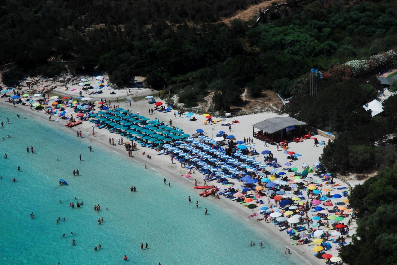 
	La spiaggia di Porto Istana a Olbia&nbsp;

