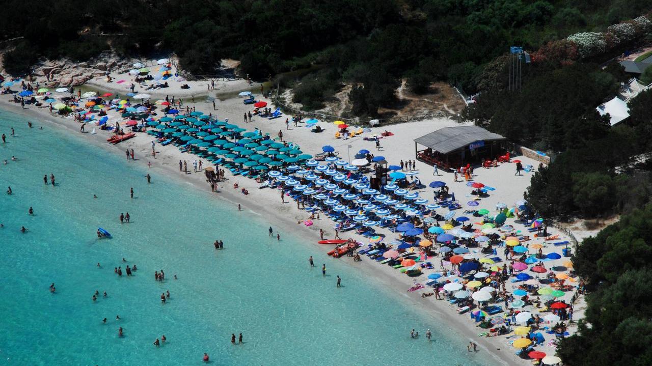 La spiaggia di Porto Istana a Olbia 
