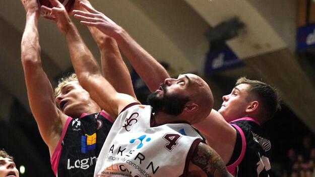 Fratto: «Le big suderanno in via Allende»