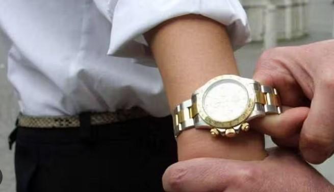 Prato, carabiniere accusato di aver favorito la fuga di un ricercato