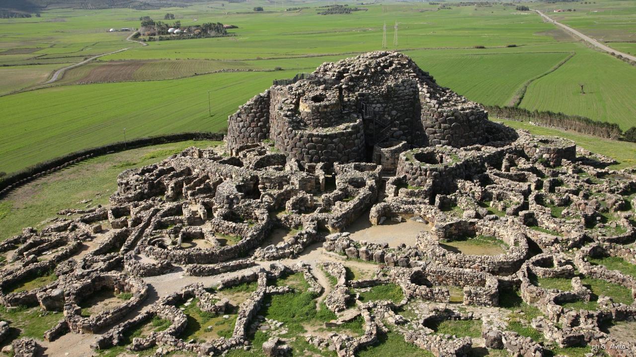 La Regione al fianco di Barumini per fermare il progetto agrivoltaico di Tuili