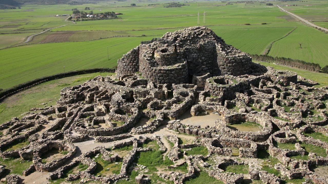 La Regione al fianco di Barumini per fermare il progetto agrivoltaico di Tuili