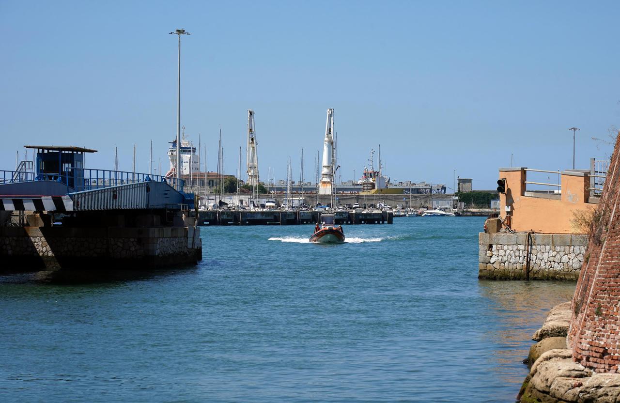 
	Uno scorcio dello scalo livornese (foto Franco Silvi)

