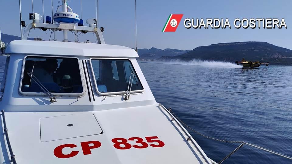 Canadair e guardia costiera di Bosa: un lavoro sinergico contro gli incendi