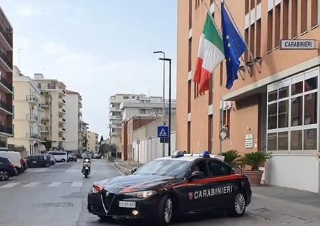 Livorno, prof di sostegno finisce in carcere: è accusato di abusi sessuali verso un’alunna disabile