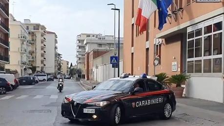 Livorno, prof di sostegno finisce in carcere: è accusato di abusi sessuali verso un’alunna disabile