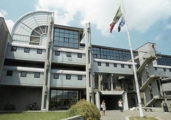 L’ingresso del tribunale di Prato