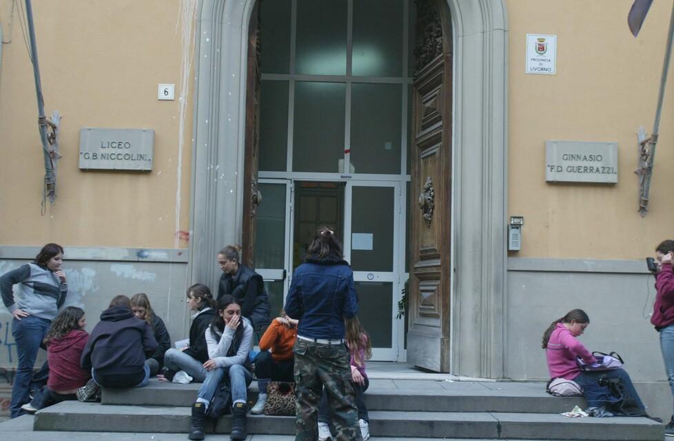 L’ultimo colpo al liceo Classico di Livorno: studenti spostati in via degli Asili