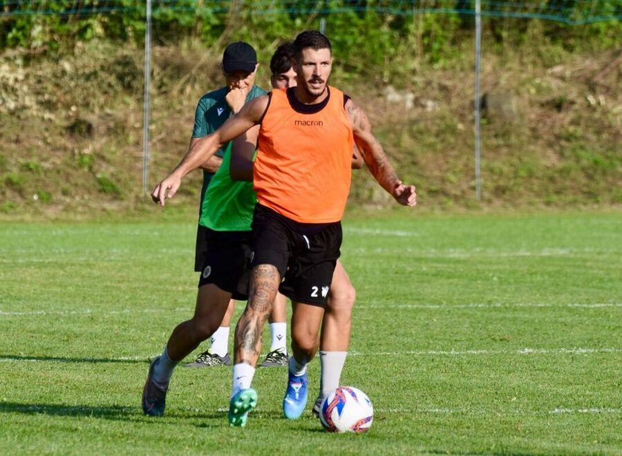 Giordani in azione nel ritiro amaranto