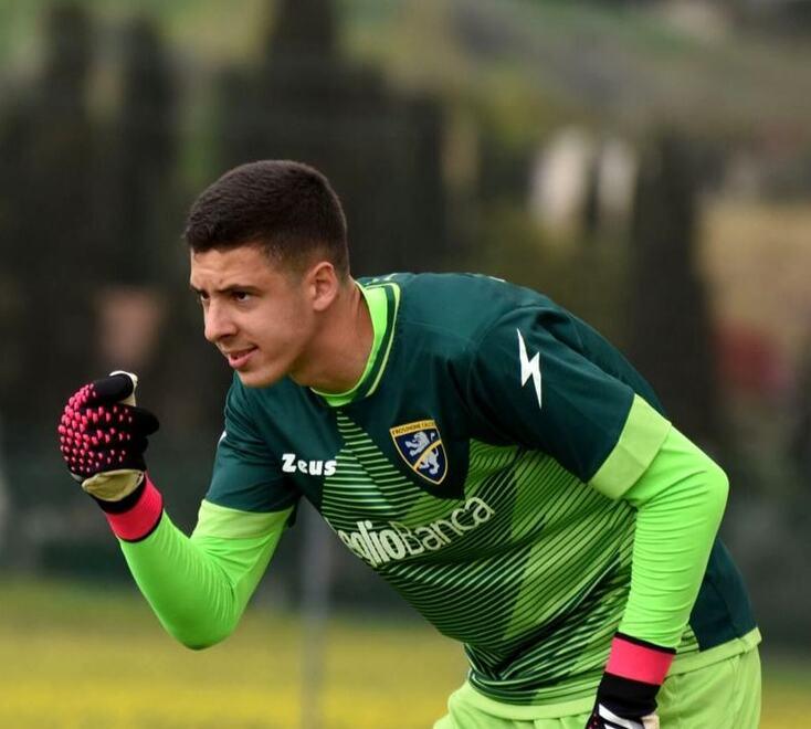 Il portiere Lorenzo Palmisani ufficialmente giocatore della Lucchese