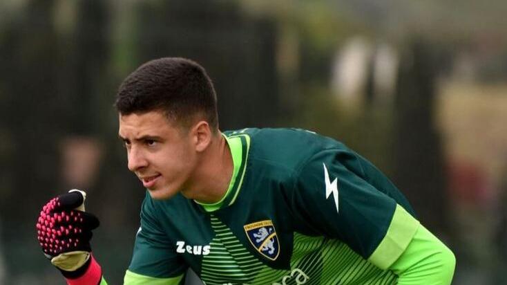 Il portiere Lorenzo Palmisani ufficialmente giocatore della Lucchese