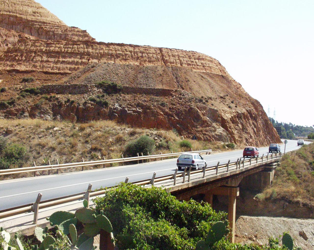 Discarica di fanghi rossi nel Sulcis