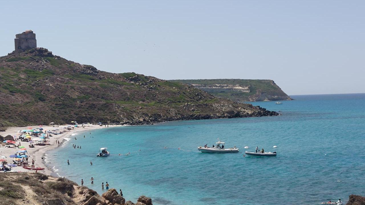 Una linea di salvamento nel mare di San Giovanni di Sinis