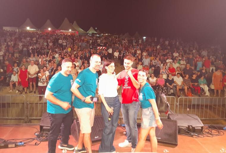 Folla per Elly Schlein alla Festa di Villalunga: “Più risorse per difendere la sanità pubblica”