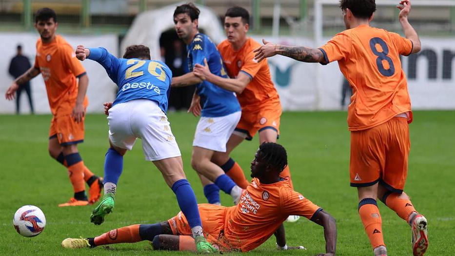 Nella foto qui sopra i giocatori dello Zenith Prato che esultano dopo una vittoria