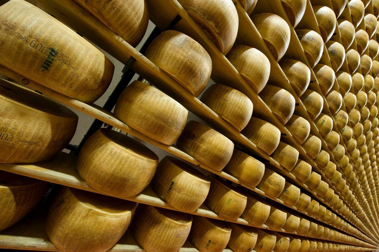 Parmigiano Reggiano, Casina in festa per il re dei formaggi
