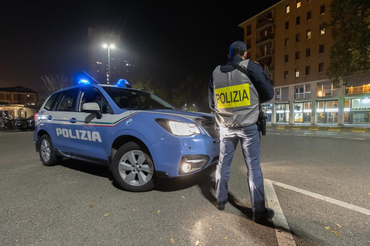 Ferrara, ruba 60 euro ma poi si pente: denunciato