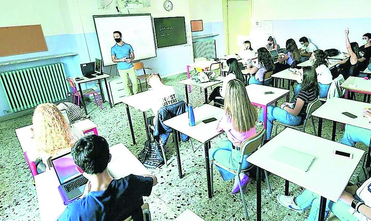 Carenze nelle nomine dei supplenti: «Si applichi il contratto nazionale»