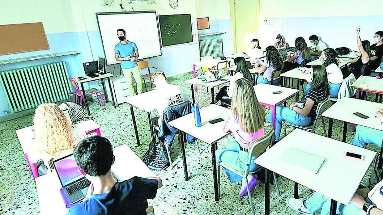 Carenze nelle nomine dei supplenti: «Si applichi il contratto nazionale»