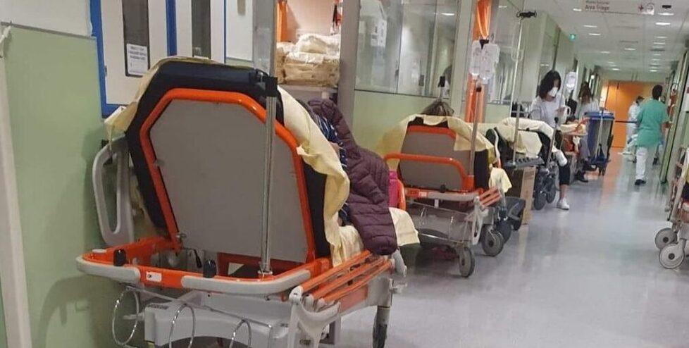 
	corridoio del pronto soccorso dell&rsquo;ospedale Santo Stefano

