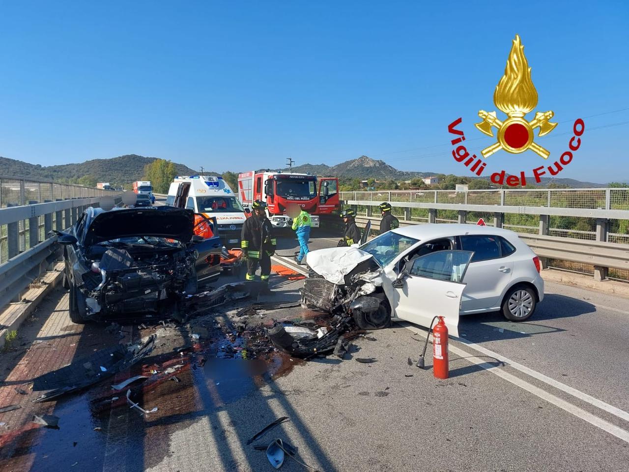 Olbia, scontro frontale sulla circonvallazione: in due all’ospedale