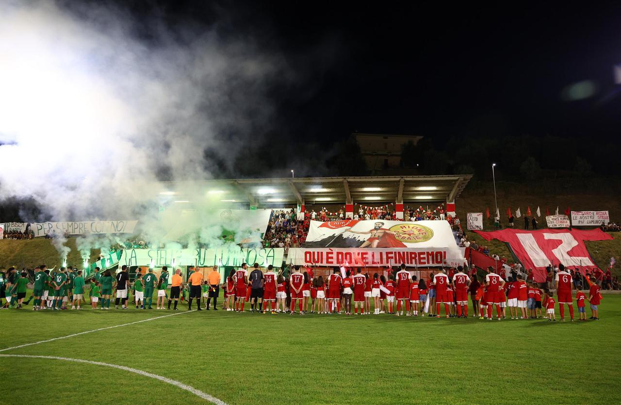 
	Il pubblico sulle tribune (foto Nucci)

