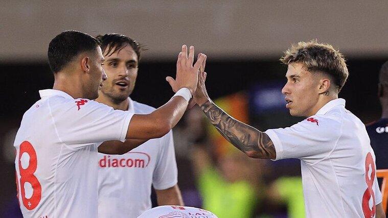 Bianco e Ikonè dopo aver segnato