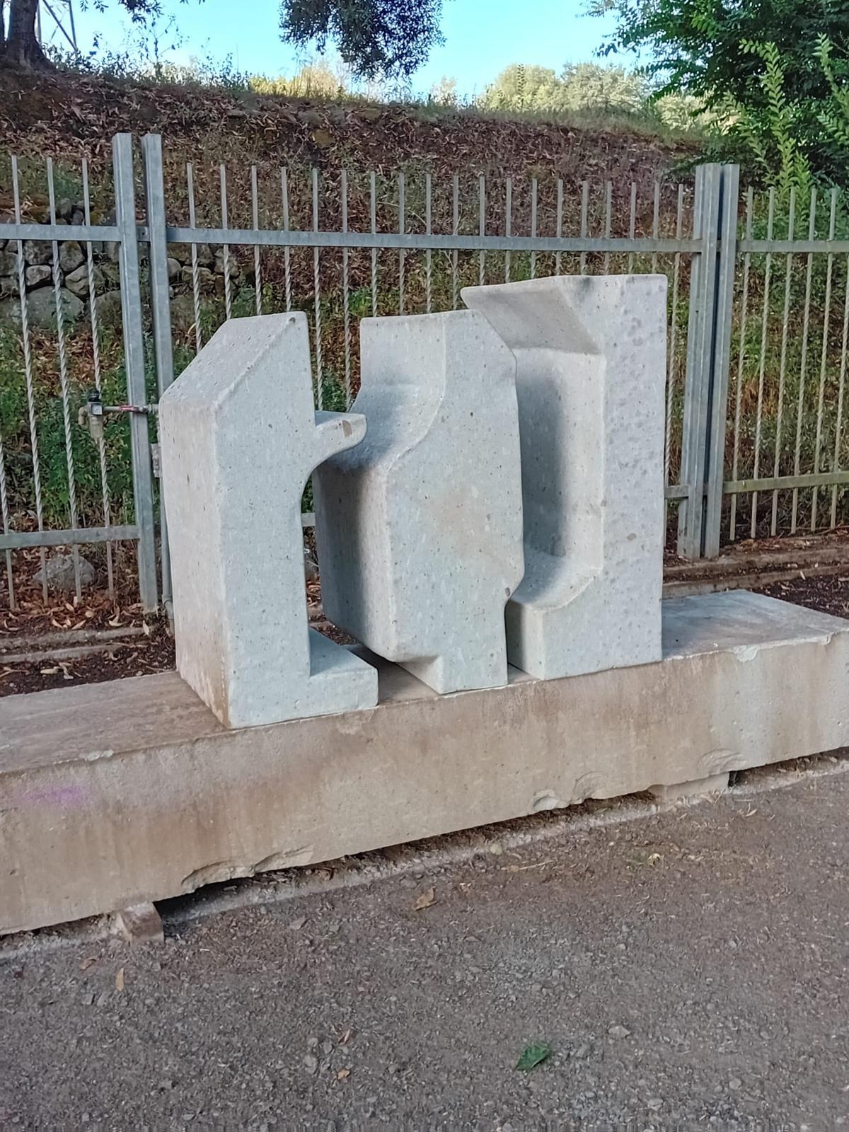 
	Elementi nel tempo, scultura di Lorenzo Murru

