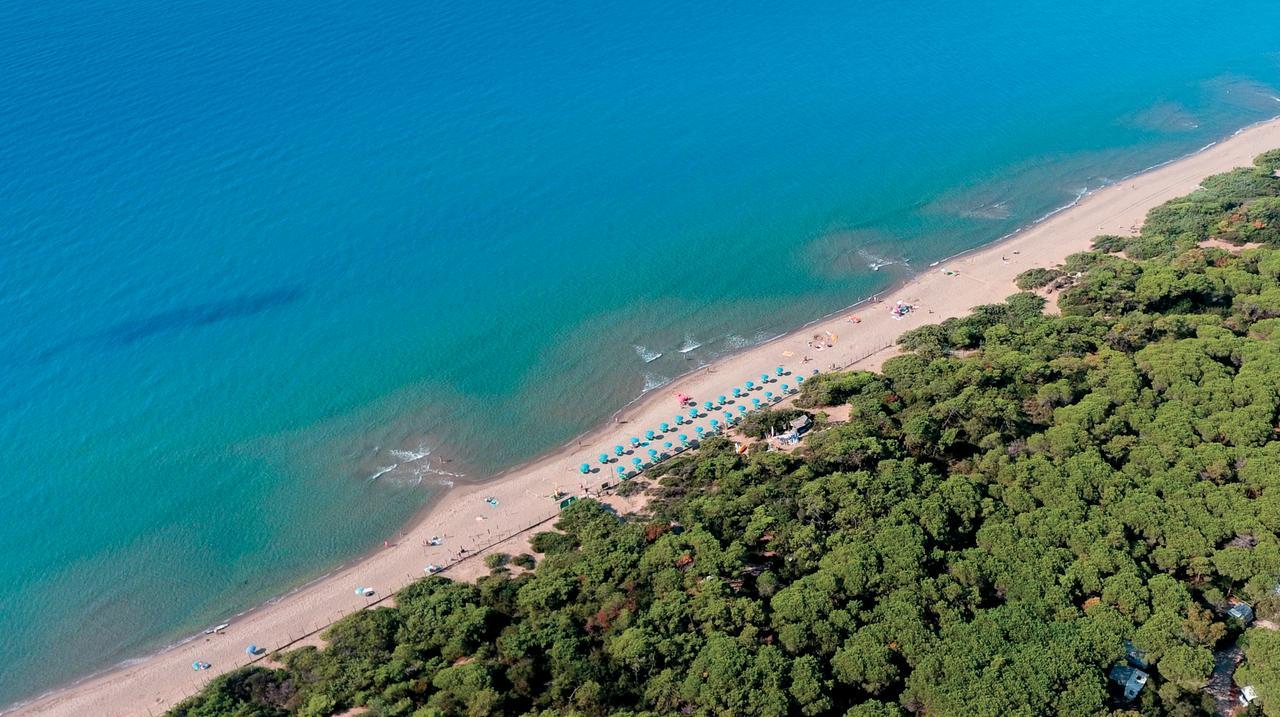 
	Spiaggia Castiglione della Pescaia fronte campeggio Maremma Sans Souci

