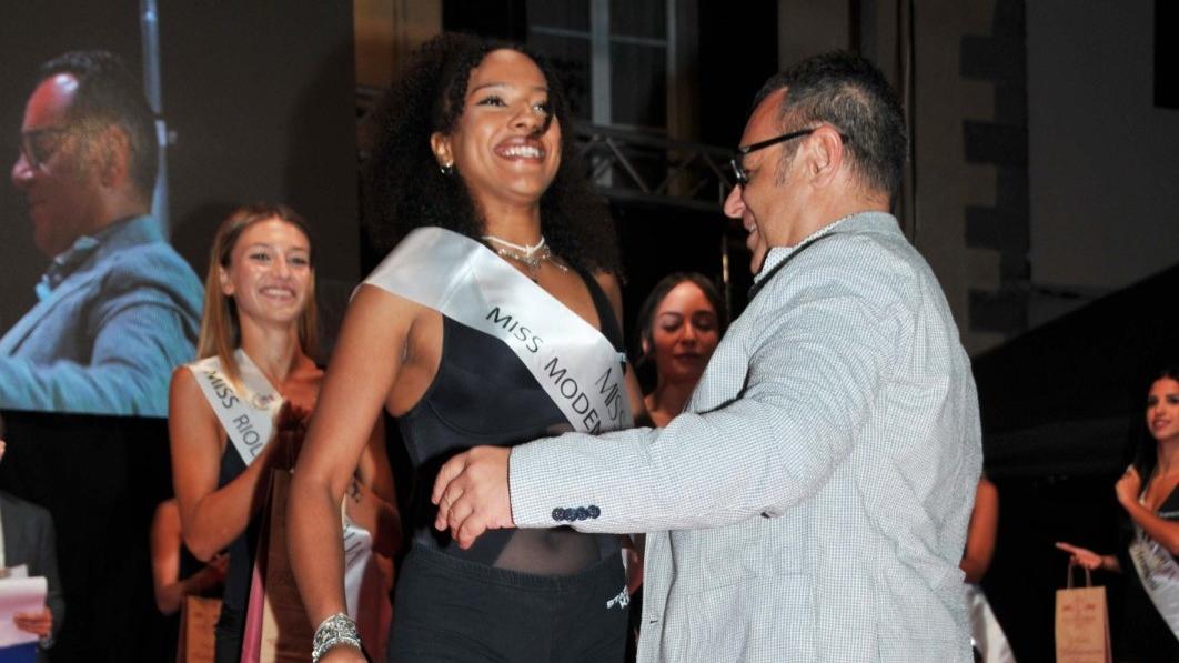 L'incoronazione di Miss Modena, la 20enne Gilda Bailo di Spilamberto (foto Valerio Costantini)
