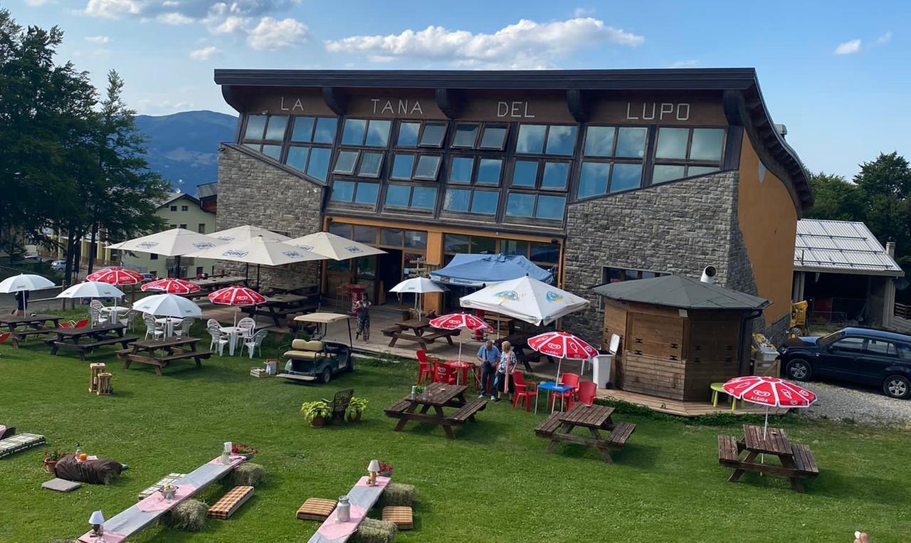 La Tana del Lupo alle Polle di Riolunato, dove il turismo non tramonta mai