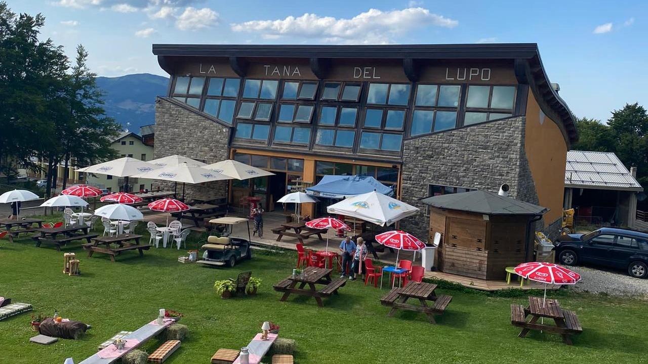 La Tana del Lupo alle Polle di Riolunato, dove il turismo non tramonta mai