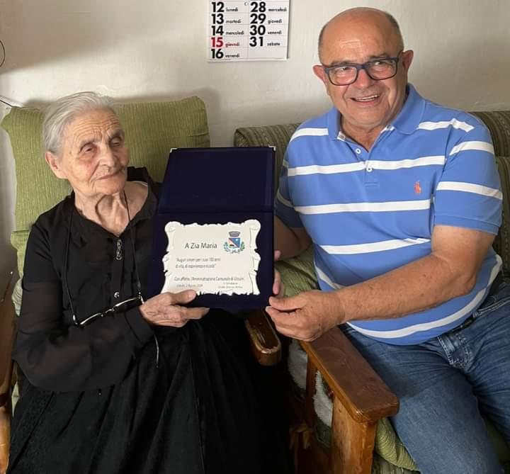 Urzulei festeggia la nuova centenaria zia Mariedda Mulas