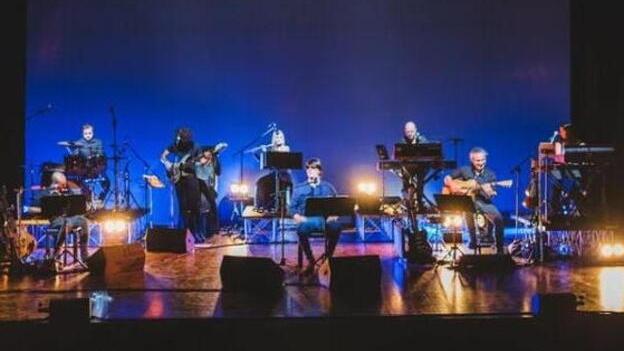 Faber tra emozioni e musica: a Livorno va in scena la storia di un mito<br type="_moz" />