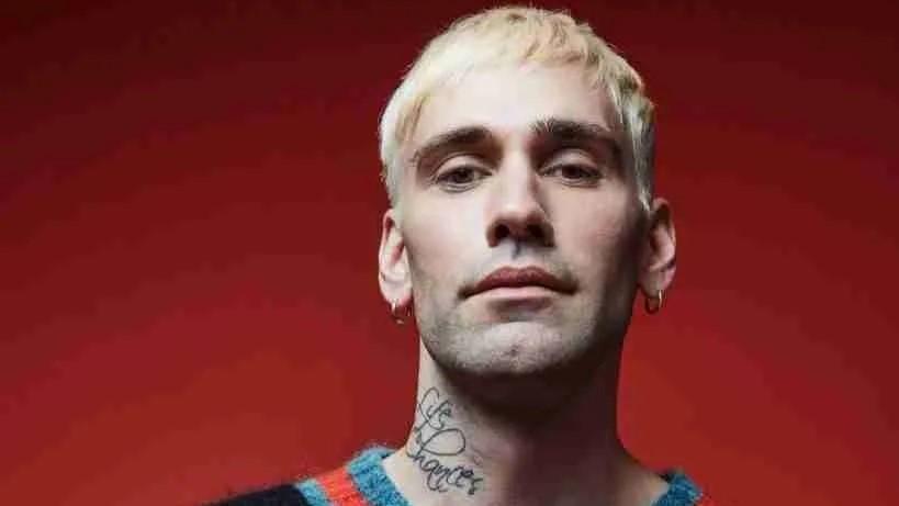 Mr Rain e i suoi Supereroi sul palco a Carbonia