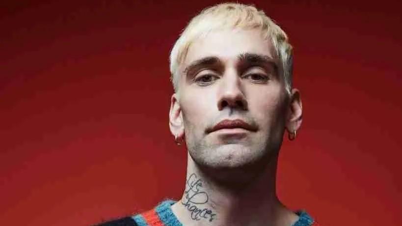 Mr Rain e i suoi Supereroi sul palco a Carbonia