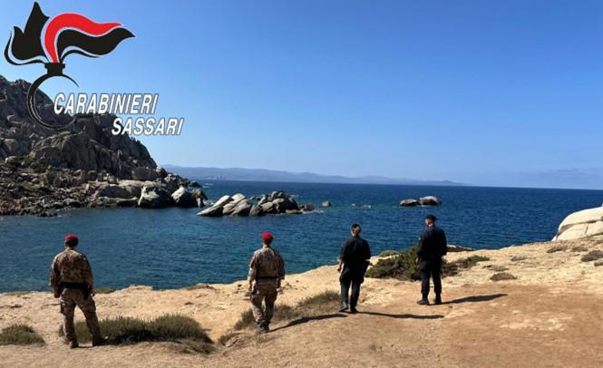 Santa Teresa, i carabinieri nella Valle della Luna: multati 22 campeggiatori abusivi