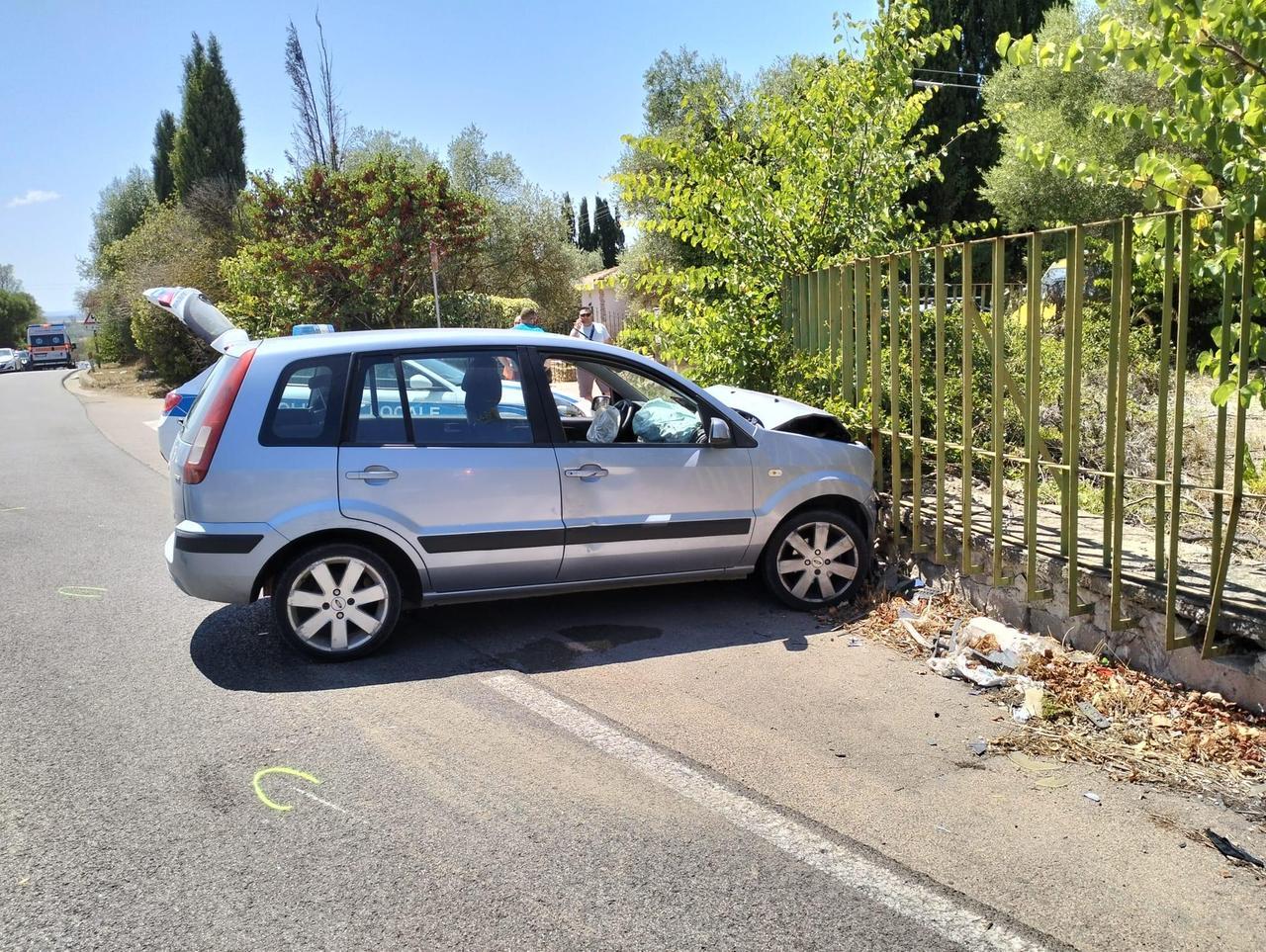 Sassari, scontro davanti all’ospedale “San Camillo”: feriti due automobilisti