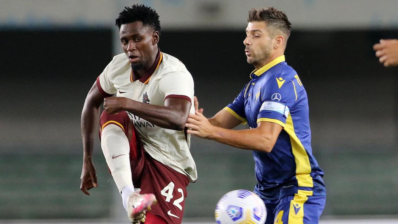 Amadou Diawara con la maglia della Roma