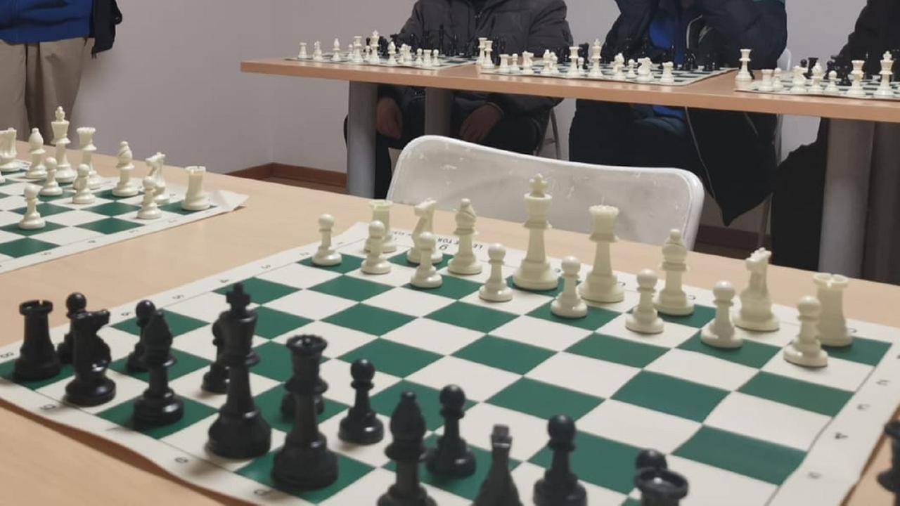 Scacchiere durante un torneo (foto d'archivio)