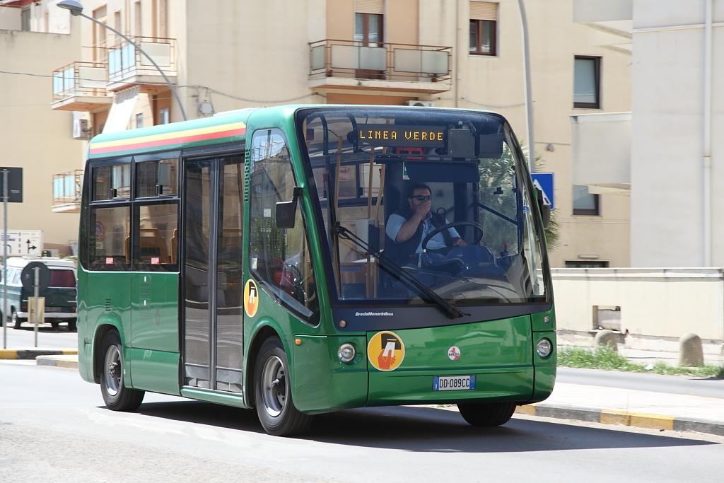 Oristano, il futuro della città viaggia a bordo degli autobus elettrici