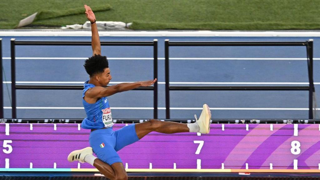 Il salto in lungo del baby Mattia Furlani è di bronzo