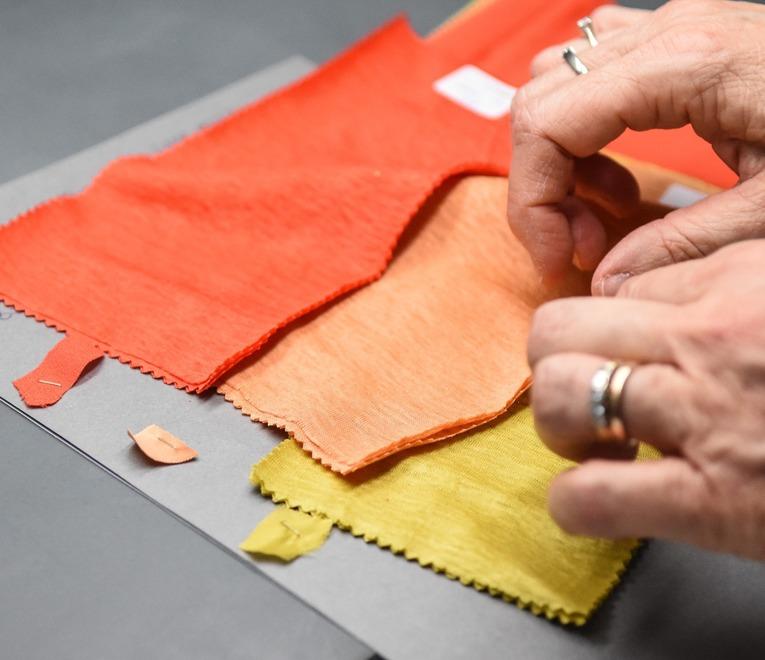 Tessile e moda, ha chiuso un’azienda su tre: «Dieci anni horror»